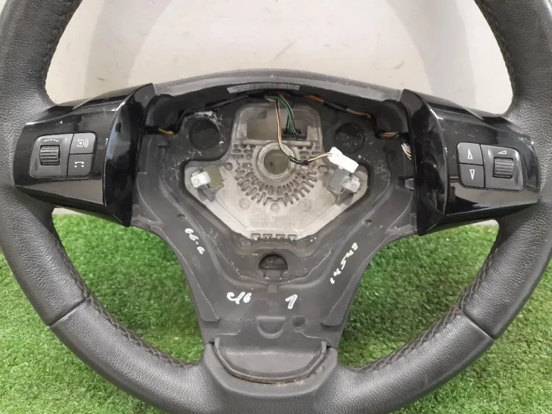 Volante 13230289 Opel Corsa D 2011