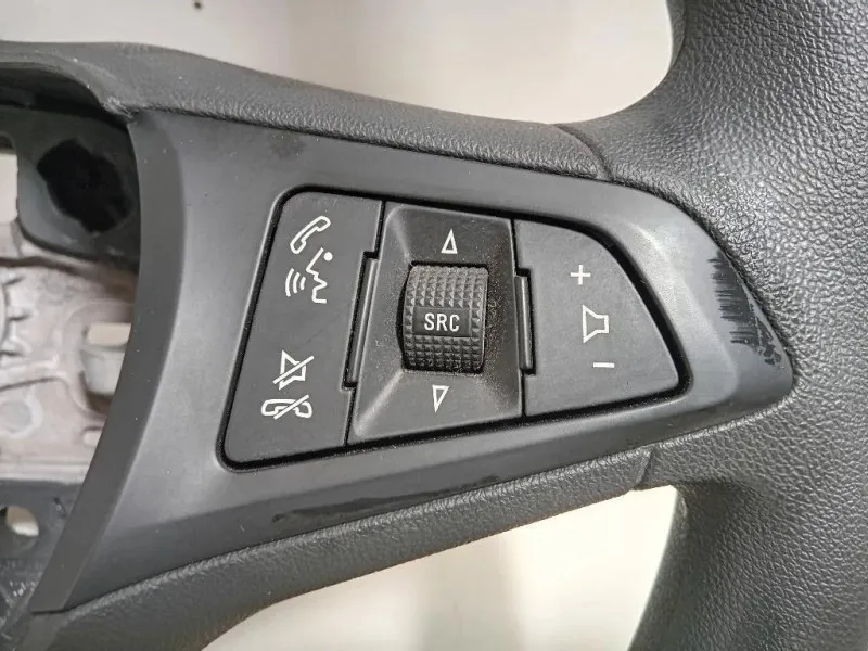 Volante 39035987 Opel Corsa E 2014