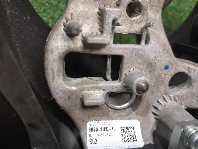 Volante 306744199483AC Toyota Yaris IV 2012