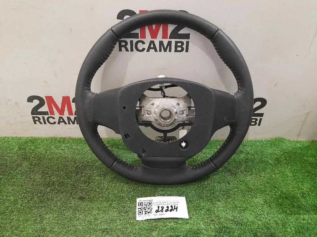 Volante 310374599 Toyota Yaris IV 2012