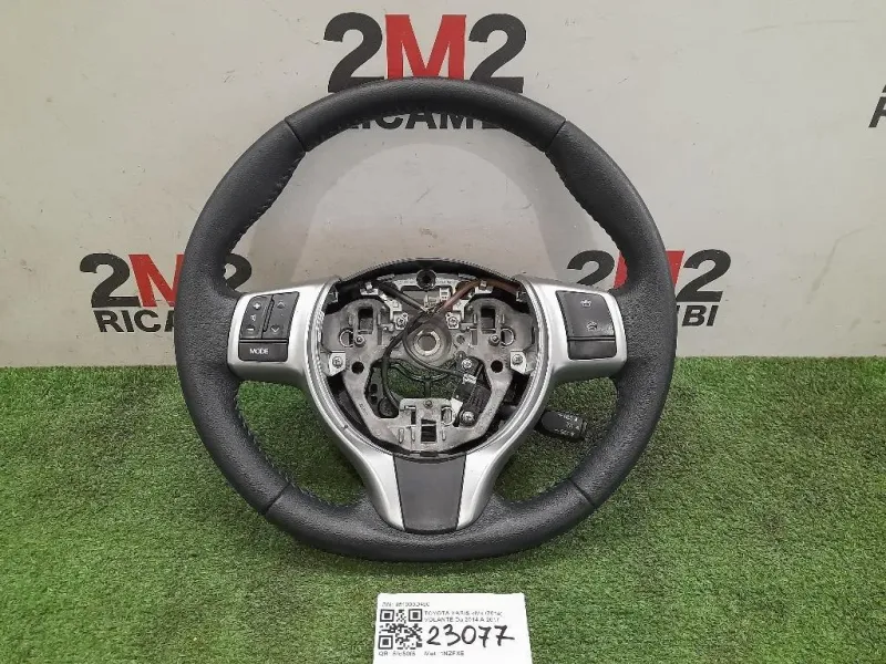 Volante 451000D490 Toyota Yaris IV 2014