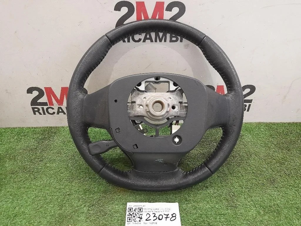Volante 451000D490 Toyota Yaris IV 2014