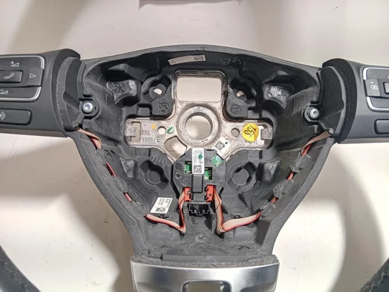 Volante 1T0 419 091 Volkswagen Tiguan I 2011