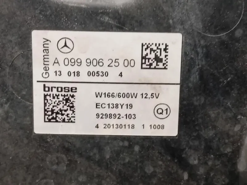 Paraurti ANT PARAURTI CON FRONTALE Mercedes Classe ML W166 2012