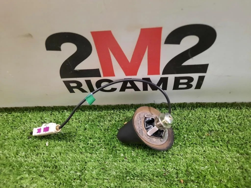 Zoccolo Antenna 51943915 Fiat 500L 2013