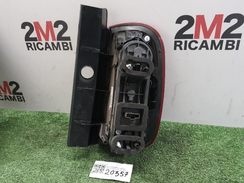 Fanale POST SX 265551679R Dacia Duster I 2014