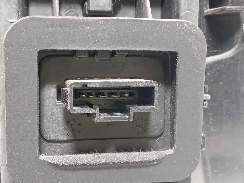 Fanale POST SX 265551679R Dacia Duster I 2014