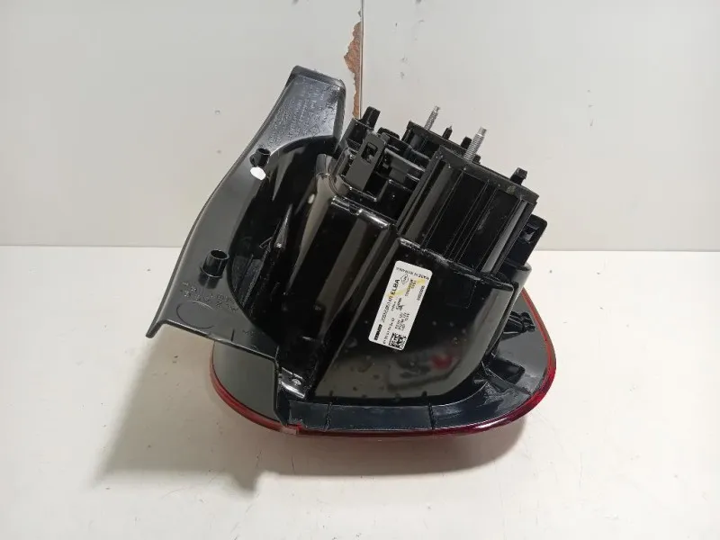 Fanale POST SX 265558514R Dacia Duster II 2018