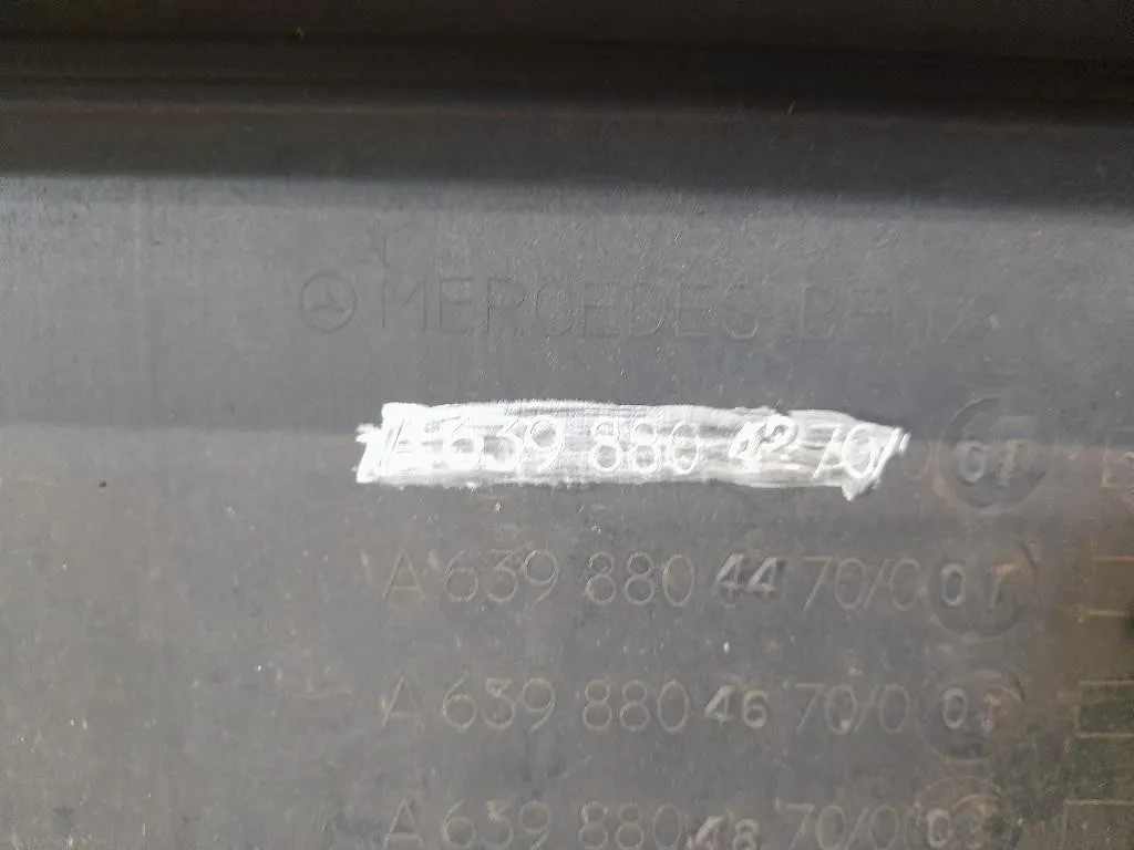 Paraurti ANT A6398804270 Mercedes VITO W639 2004