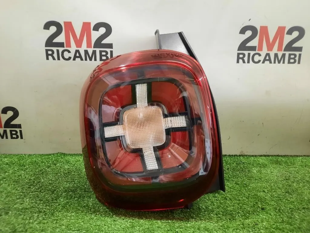 Fanale POST SX 26555821R Dacia Duster II 2018