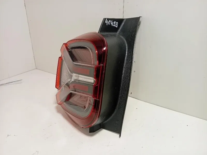 Fanale POST SX 265558514R Dacia Duster II 2021