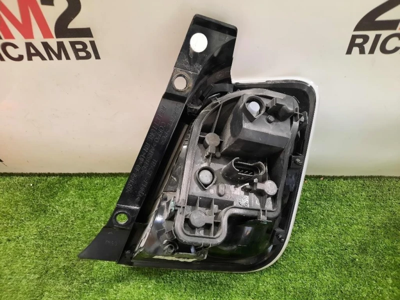 Fanale POST SX 51885548 Fiat 500 II 2008