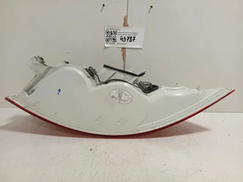 Fanale POST SX GX73-13405 A Jaguar XE 2015