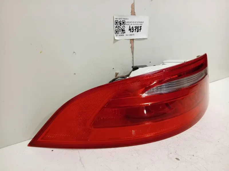 Fanale POST SX GX73-13405 A Jaguar XE 2015
