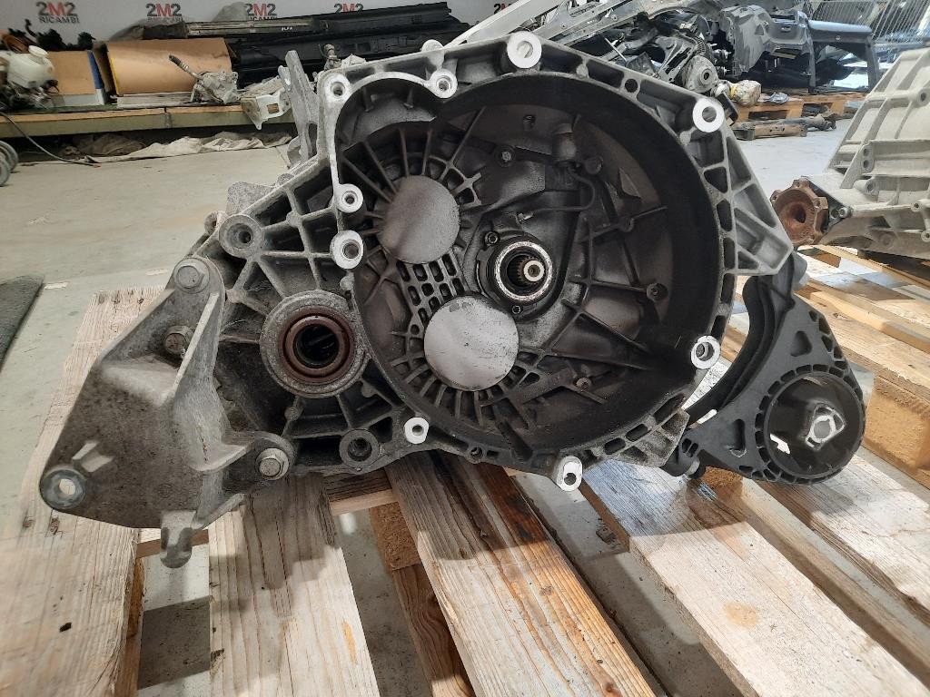 Cambio 6 MARCE MANUALE Opel Astra J 2010