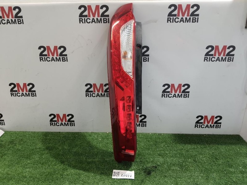 Fanale POST SX 265593UB0A Nissan X-trail III 2011