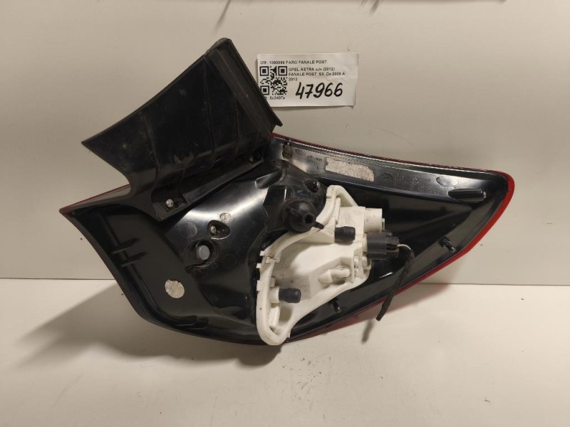 Fanale POST SX 1090098 FARO FANALE POST Opel Astra J 2012
