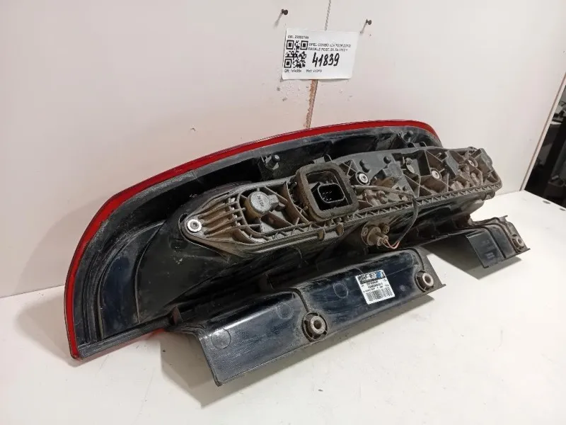 Fanale POST SX 20580748 Opel Combo D TOUR 2012