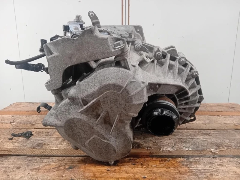 Cambio 55582868 Opel Astra J 2010