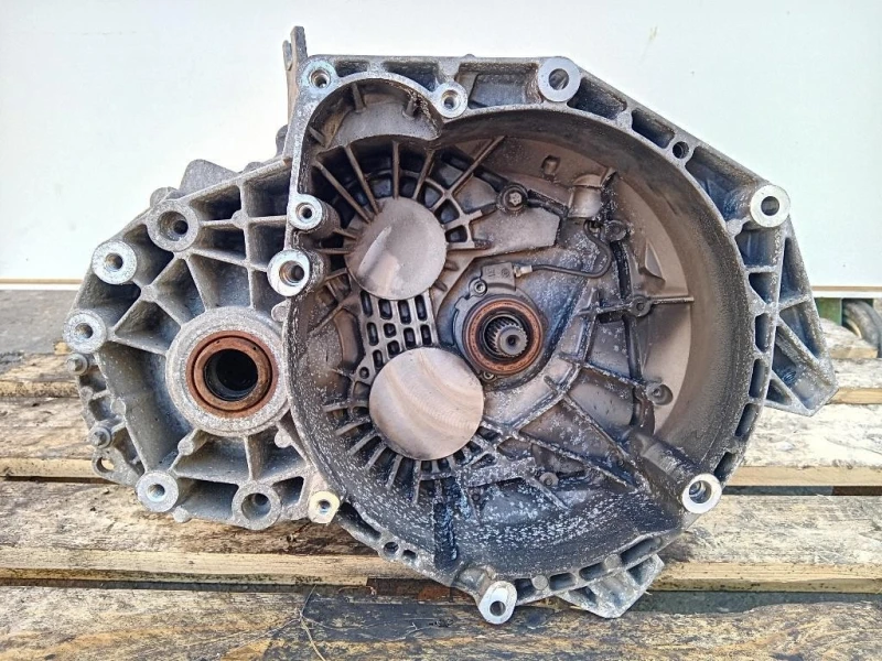 Cambio MR6 6 MARCE MANUALE Opel Astra J 2012