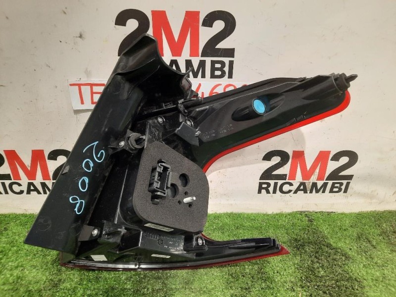 Fanale POST SX 00200842-0 Peugeot 2008 II 2020