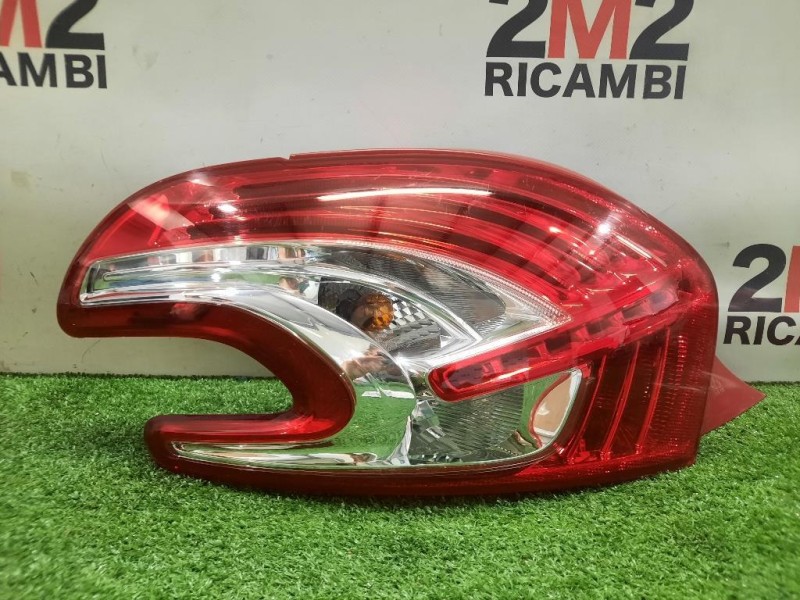 Fanale POST SX 9672628280 Peugeot 208 I 2012