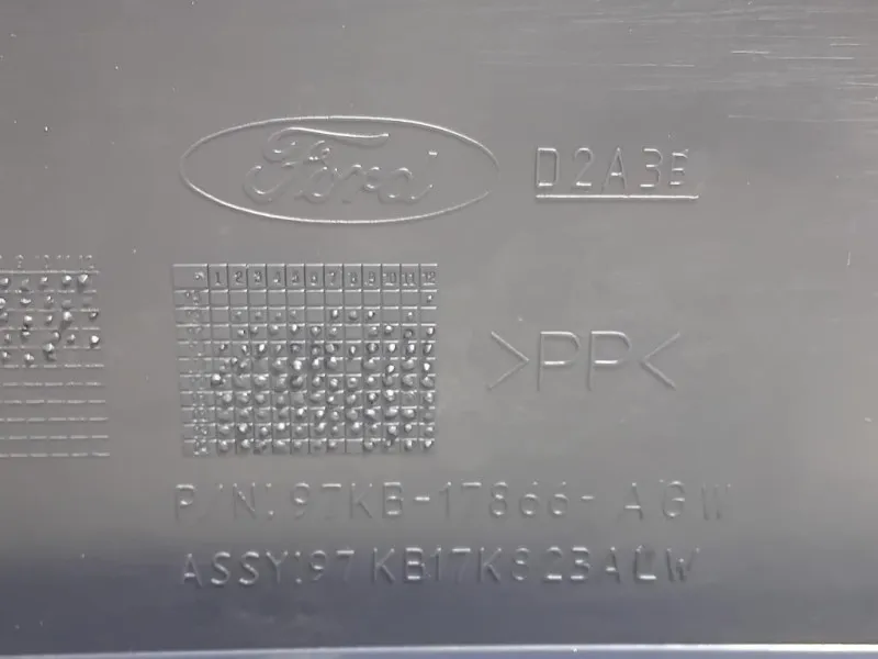 Paraurti Centrale POST 97KB-17866-AGW Ford KA II 2009