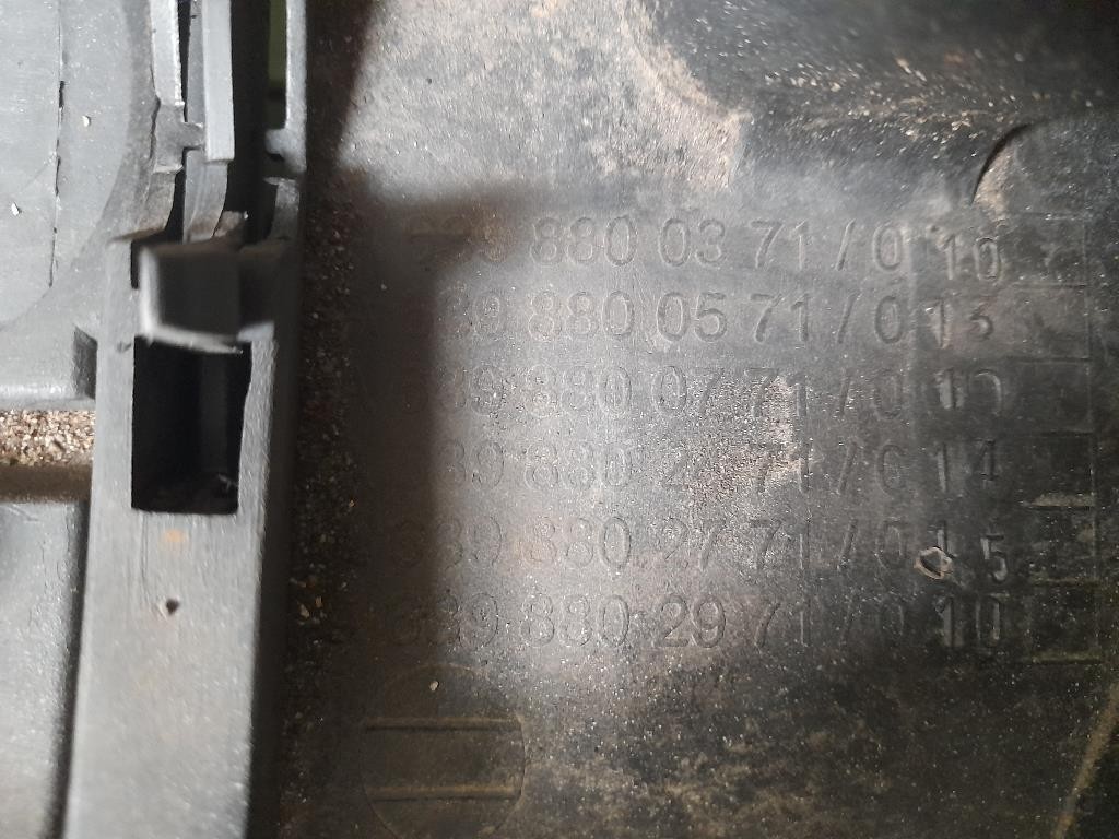 Paraurti Centrale POST A6398800371 Mercedes VITO W639 2004