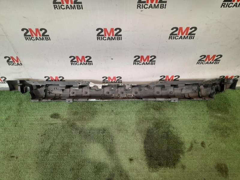 Paraurti Centrale POST A6398800371 Mercedes VITO W639 2004