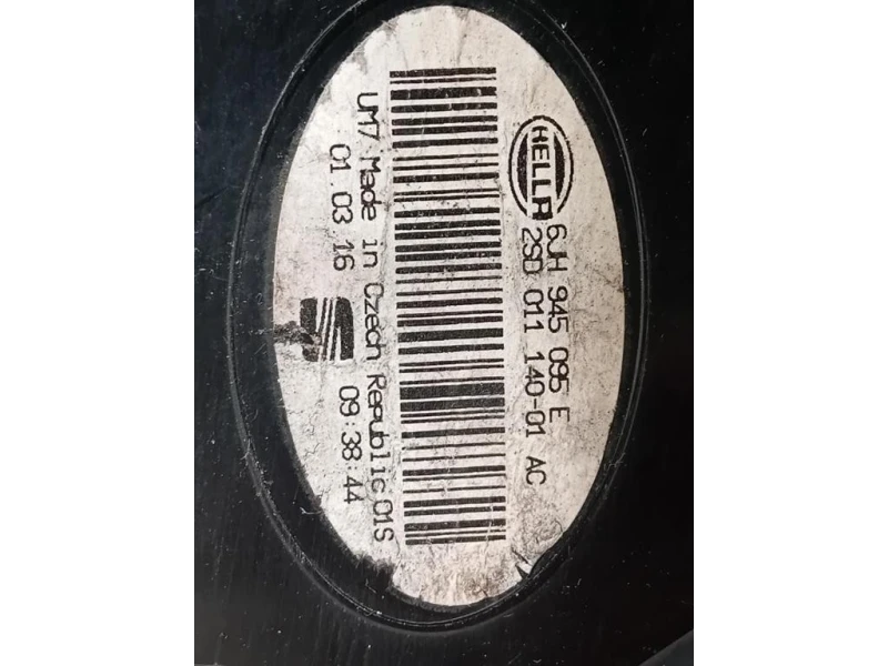 Fanale POST SX 6JH 945 095 E Seat Toledo KG3 2013