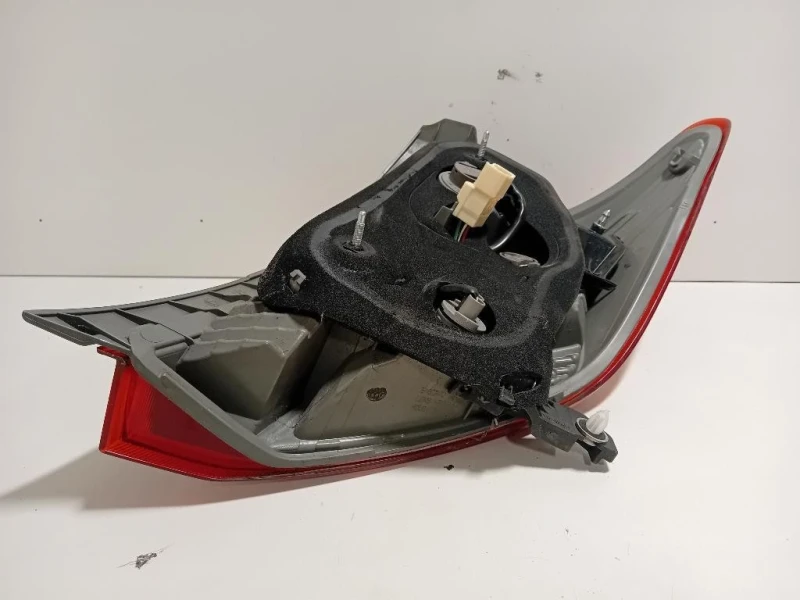 Fanale POST SX FANALE POST SX Toyota Yaris IV 2012