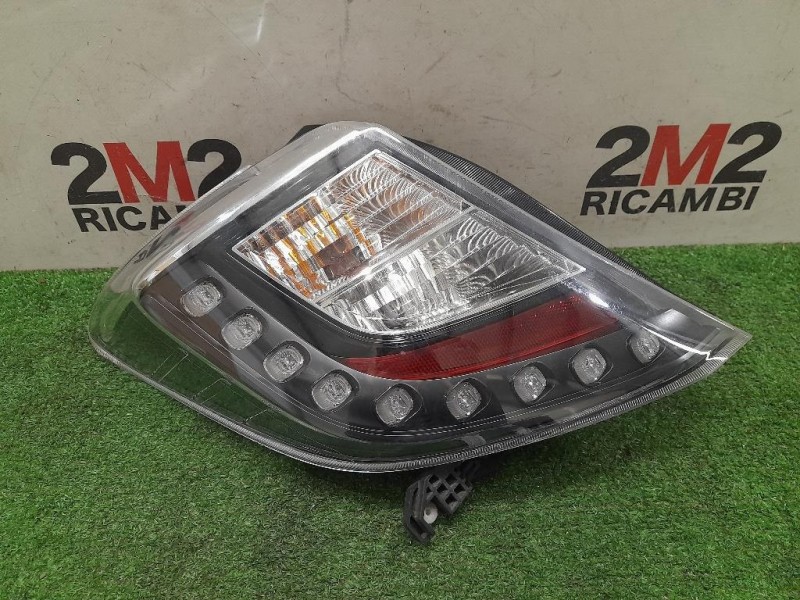 Fanale POST SX 815610D390 Toyota Yaris IV 2014