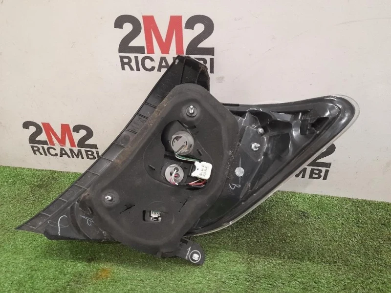 Fanale POST SX Toyota Yaris IV 2014