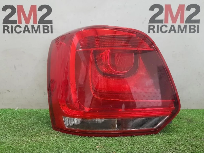 Fanale POST SX 6R0945095 Volkswagen POLO VI 2009