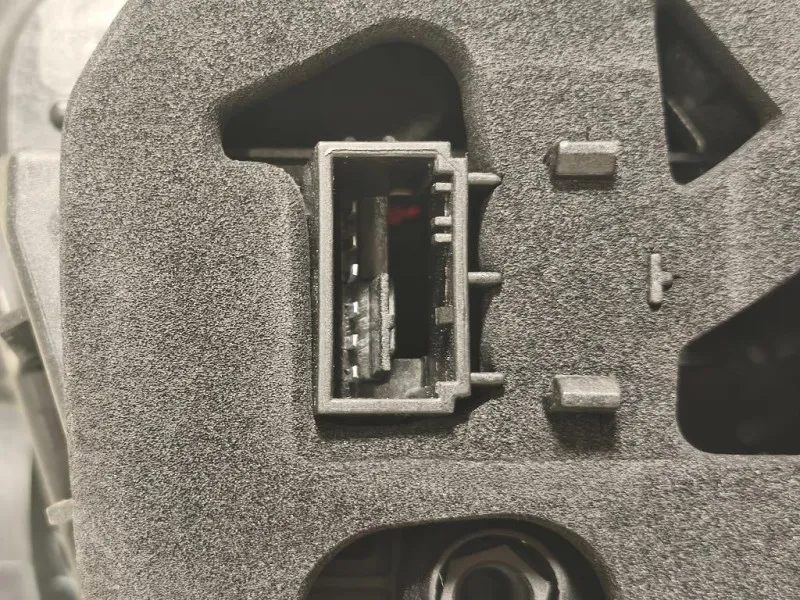 Fanale POST SX 2GS945095 Volkswagen POLO VII 2017