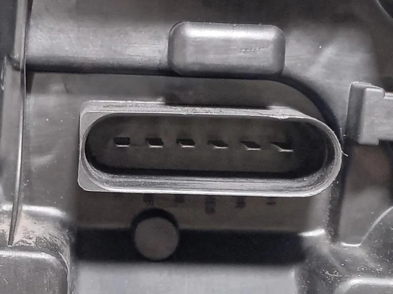 Fanale POST SX 1T0 945 257 D Volkswagen Touran I 2003