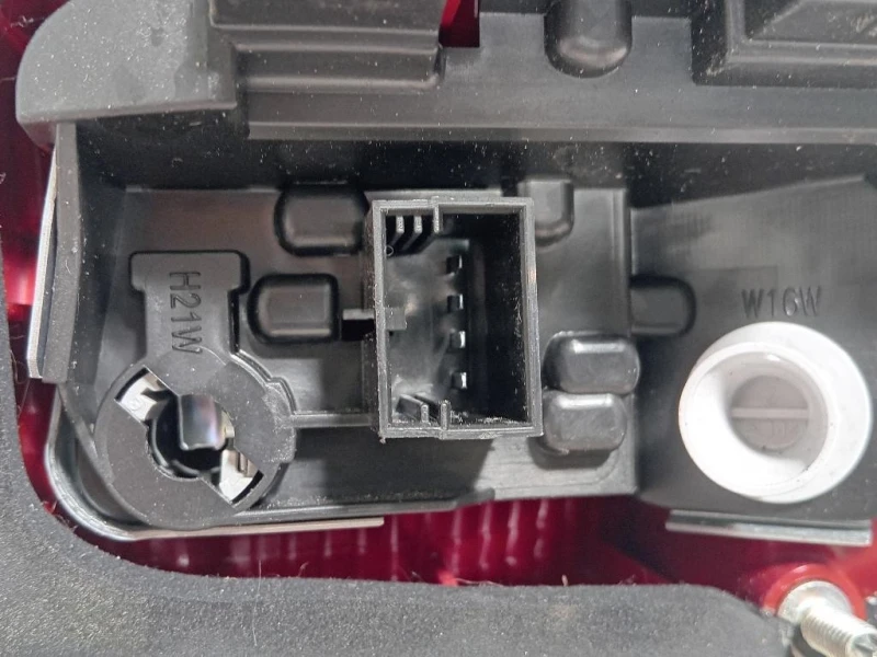 Fanale POST SX 1T0945093 Volkswagen Touran III 2010