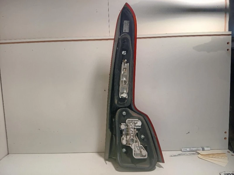 Fanale POST SX 30744541 Volvo V50 2004