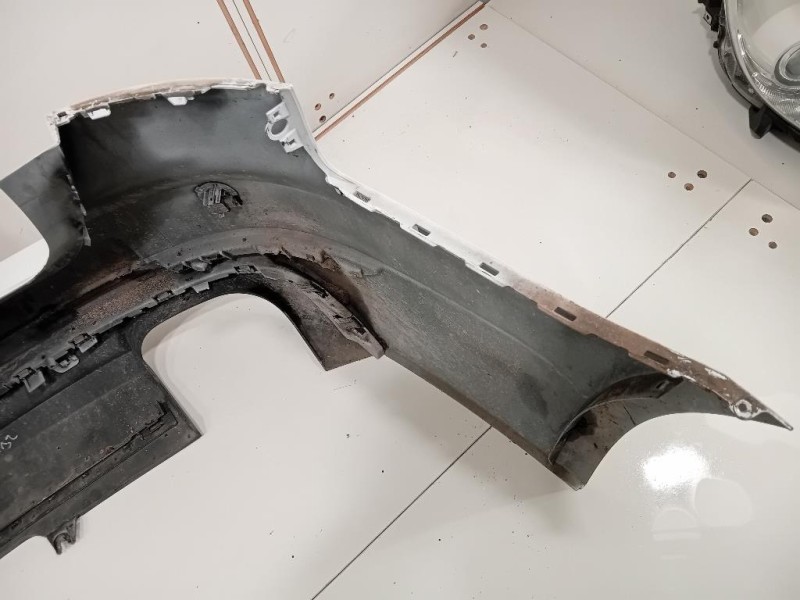 Paraurti POST 8W9807067A 8W9807511J Audi A4 8W5 Avant 2015