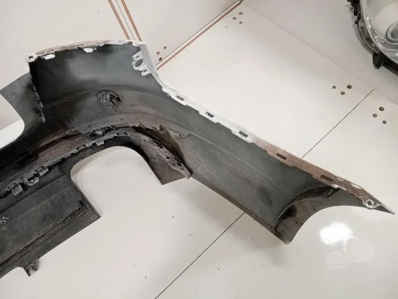 Paraurti POST 8W9807067A 8W9807511J Audi A4 8W5 Avant 2015