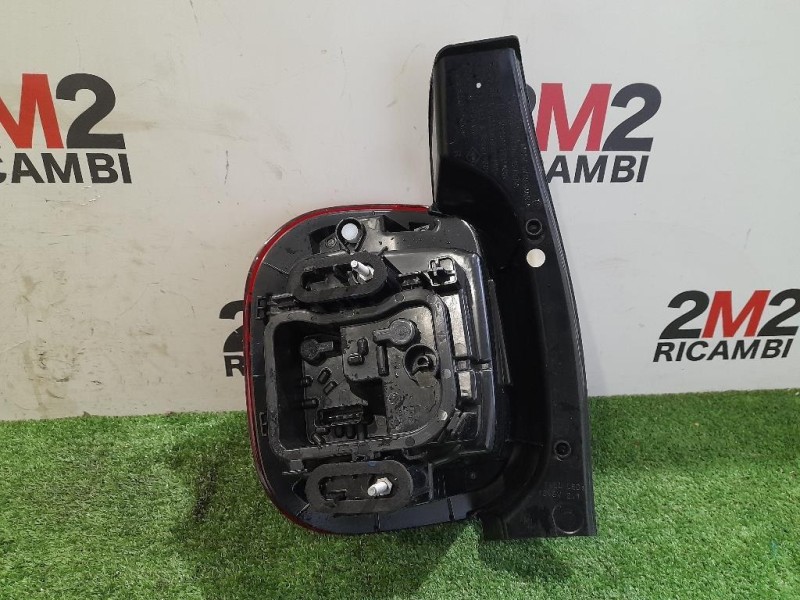 Fanale POST DX 265507316R Dacia Duster II 2021