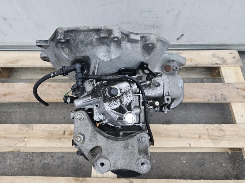 Cambio 24579784 Opel Corsa D 2011