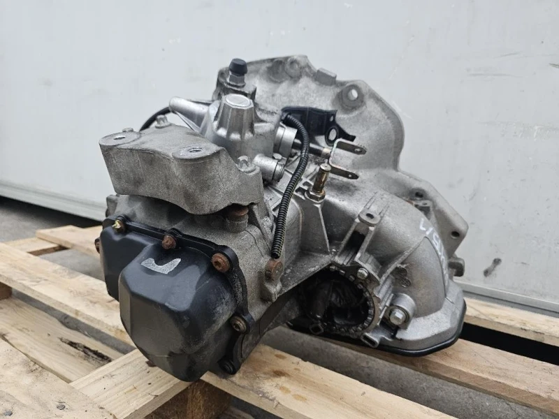 Cambio 24579784 Opel Corsa D 2011