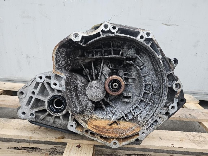 Cambio 24579784 Opel Corsa D 2011