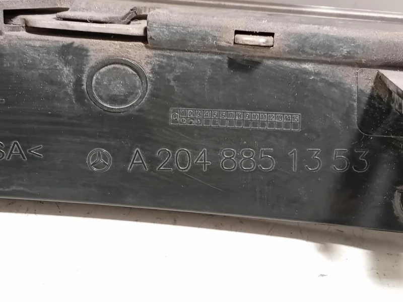 Fendinebbia ANT SX A 204 885 13 53GRIGLIA INFERIORE SINISTRA Mercedes Classe C W204 2011