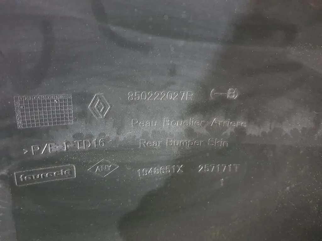 Paraurti POST 850222027R Dacia Duster II 2018