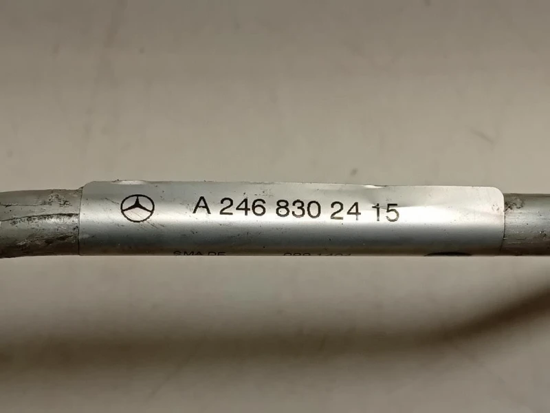 Flessibile AC Compressorecondensatore A2468302415 Mercedes Classe B W246 2012