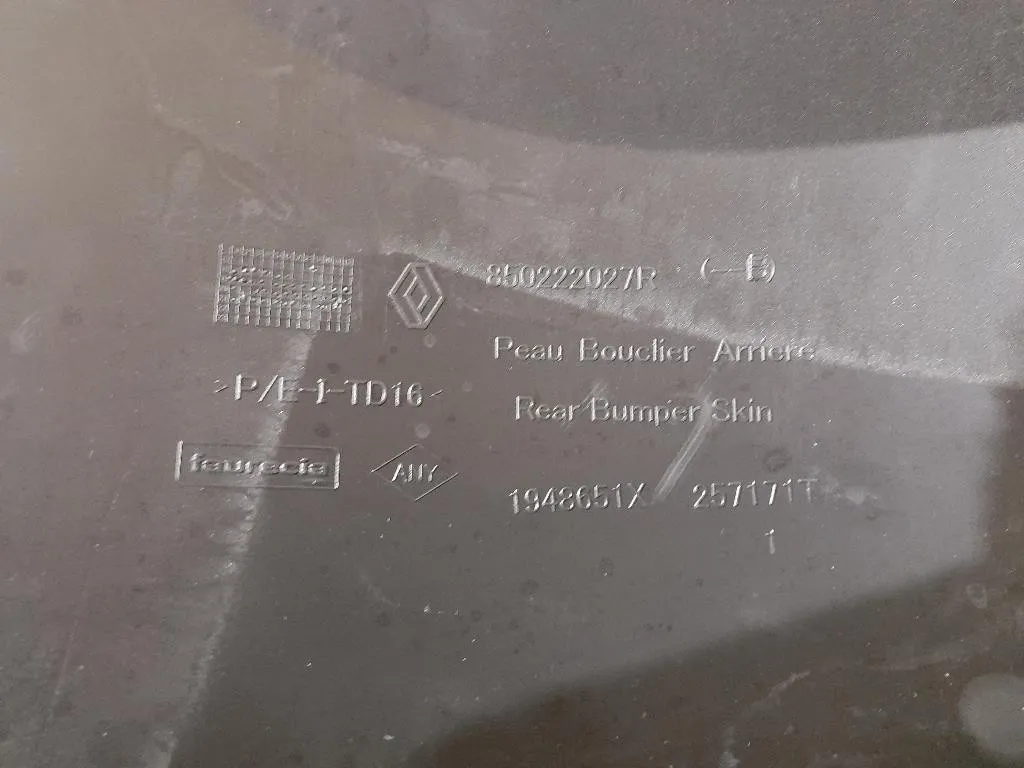 Paraurti POST 850222027R Dacia Duster II 2018