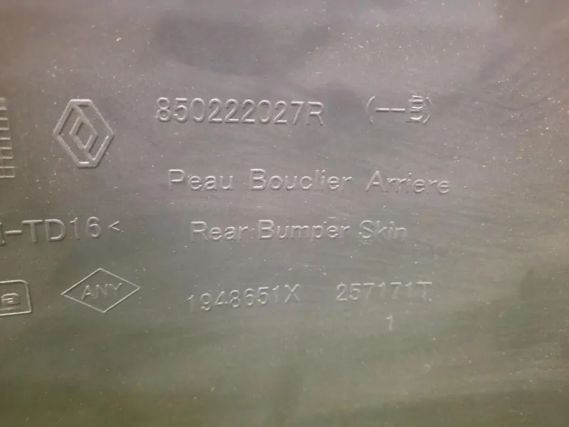 Paraurti POST 850222027R Dacia Duster II 2018