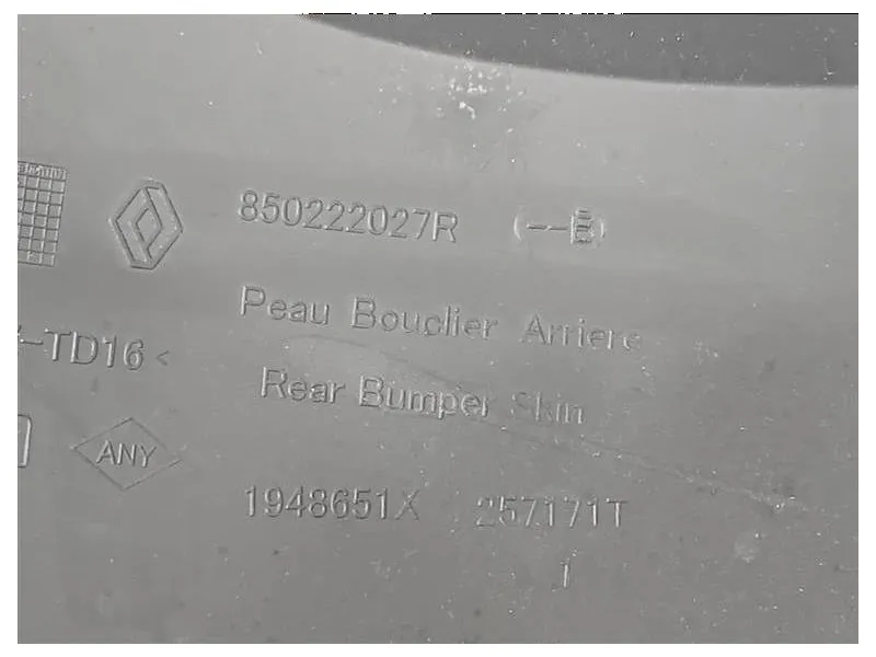 Paraurti POST 850222027R Dacia Duster II 2018